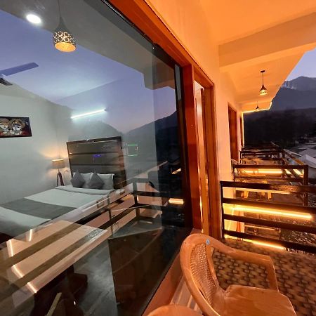 Himalayan Riverpark - A Four Star Luxury Hotel, Manali Экстерьер фото