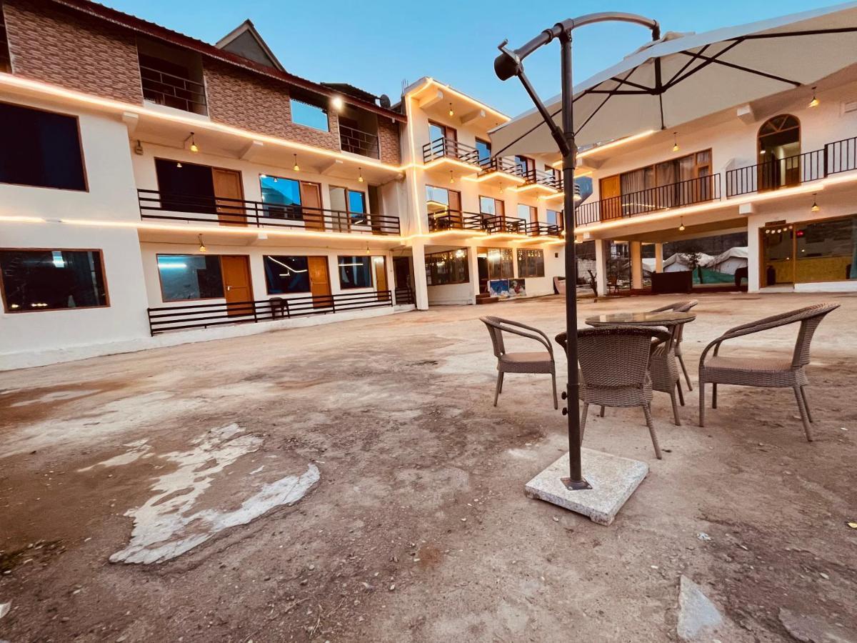 Himalayan Riverpark - A Four Star Luxury Hotel, Manali Экстерьер фото